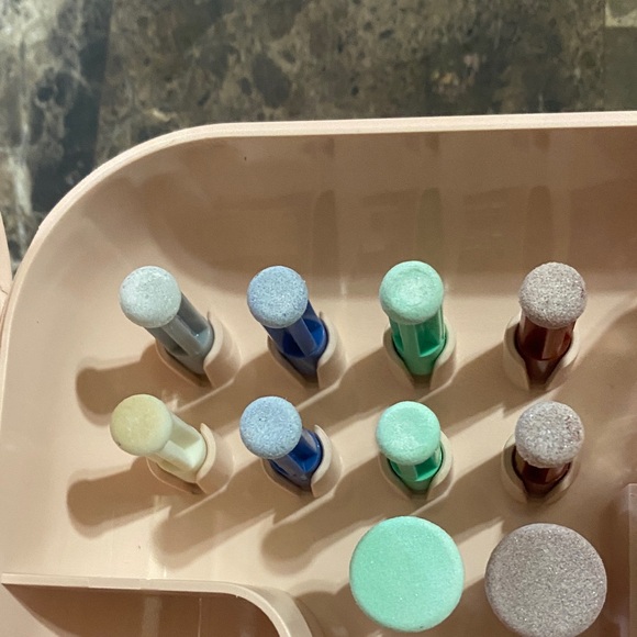 PMD Blush and Cream Skincare‎ Device Kit Disney Collab - Picture 4 of 4